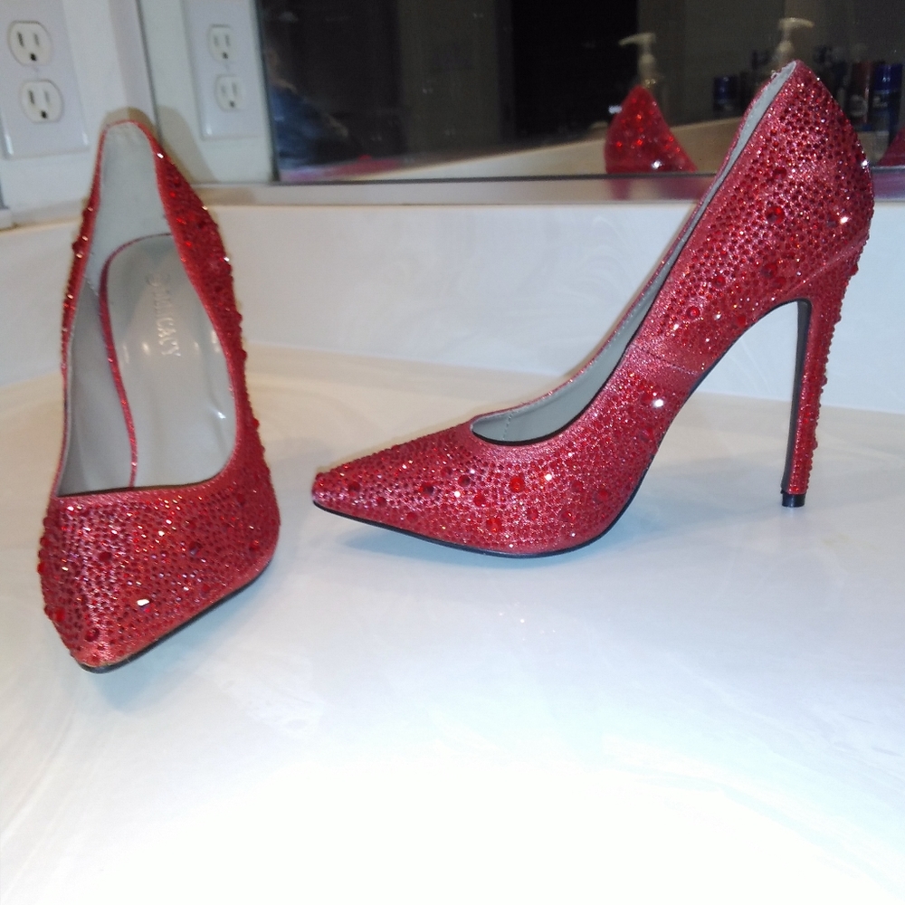 Beautiful Sexy Just In Time For Valentine's Day! View 5
